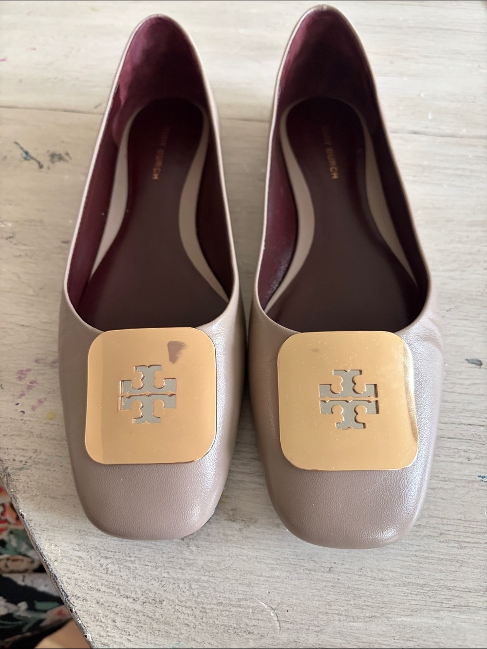 Tory Burch Beige Leather Ballet Flats with Gold Logo Plaque